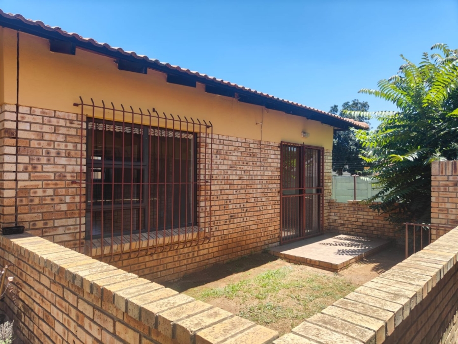 2 Bedroom Property for Sale in Vaalpark Free State